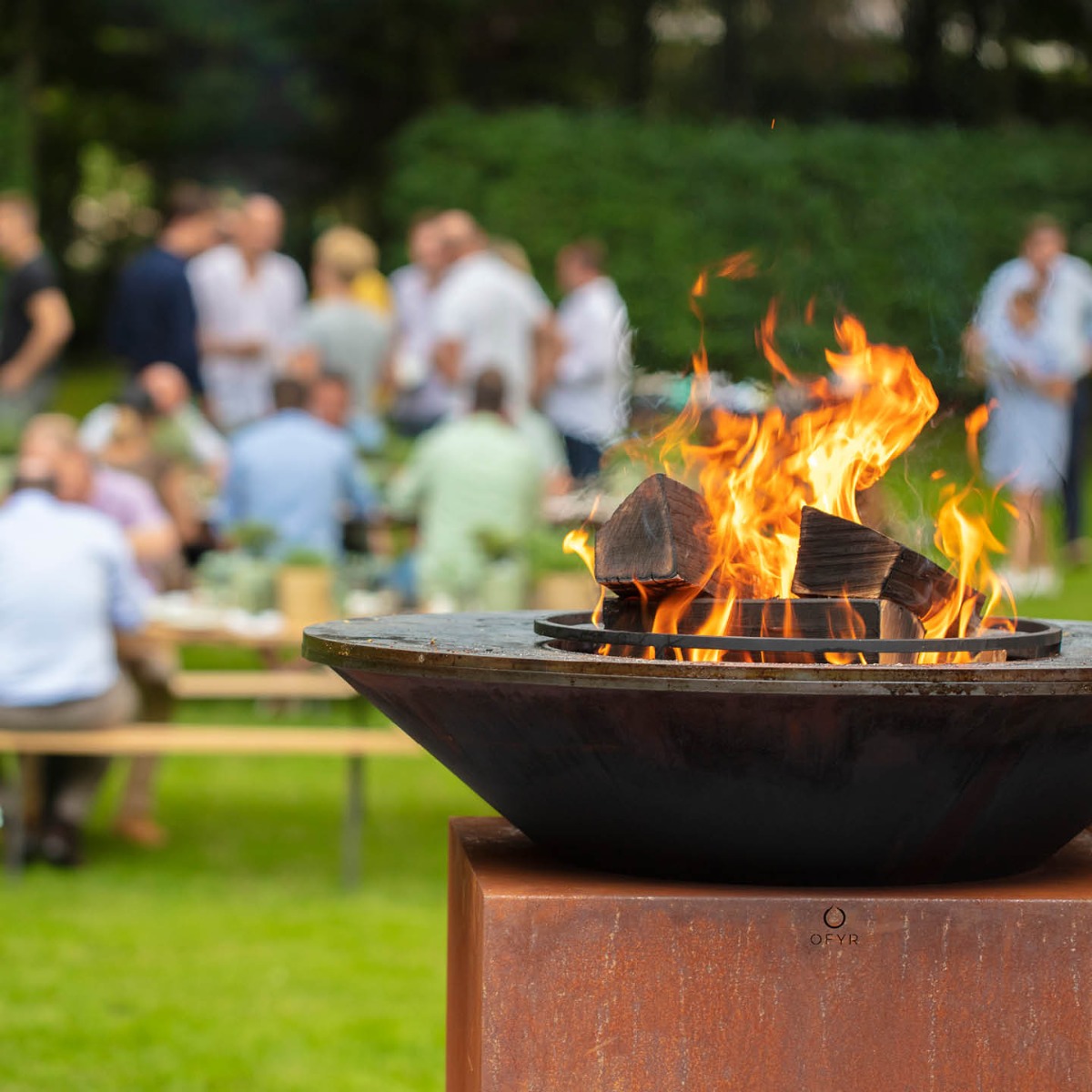 Outdoor-Werkzeug - Kochen im Feuer