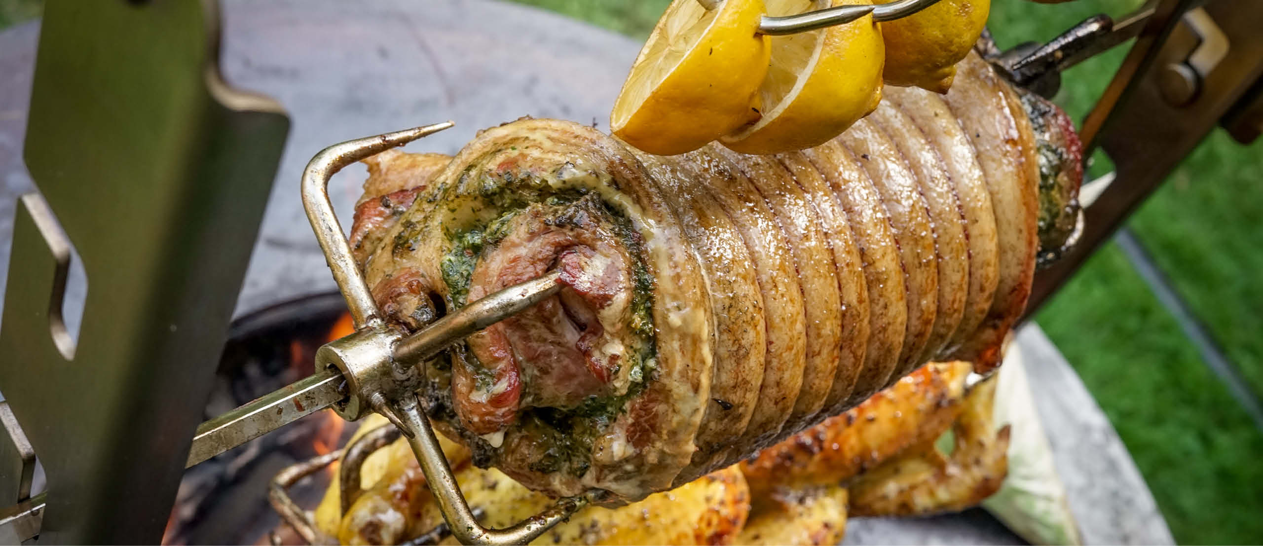 Duroc Schweinebauch mit hausgemachtem Pesto